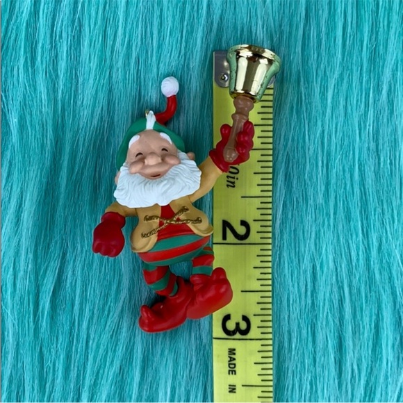 Hallmark Bell-Bearing Elf Vintage Keepsake Collectors Club 2000 Ornament - Picture 7 of 13